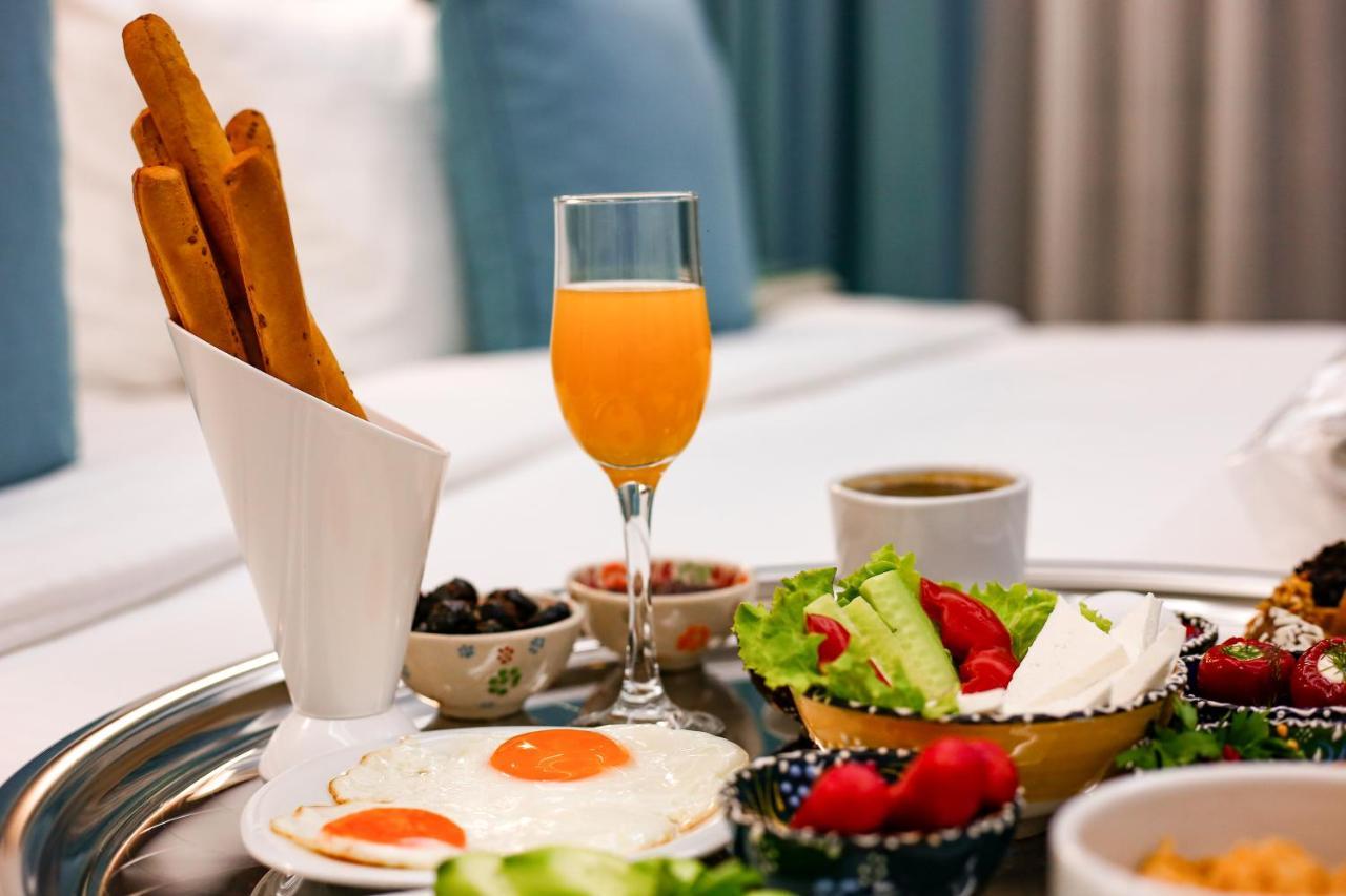 Novelty Hotel Istanbul Luaran gambar