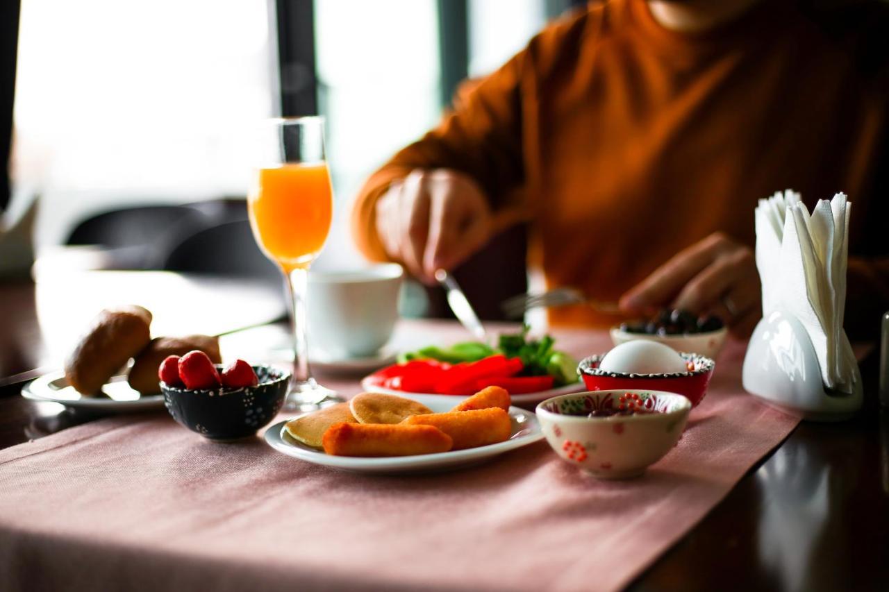 Novelty Hotel Istanbul Luaran gambar