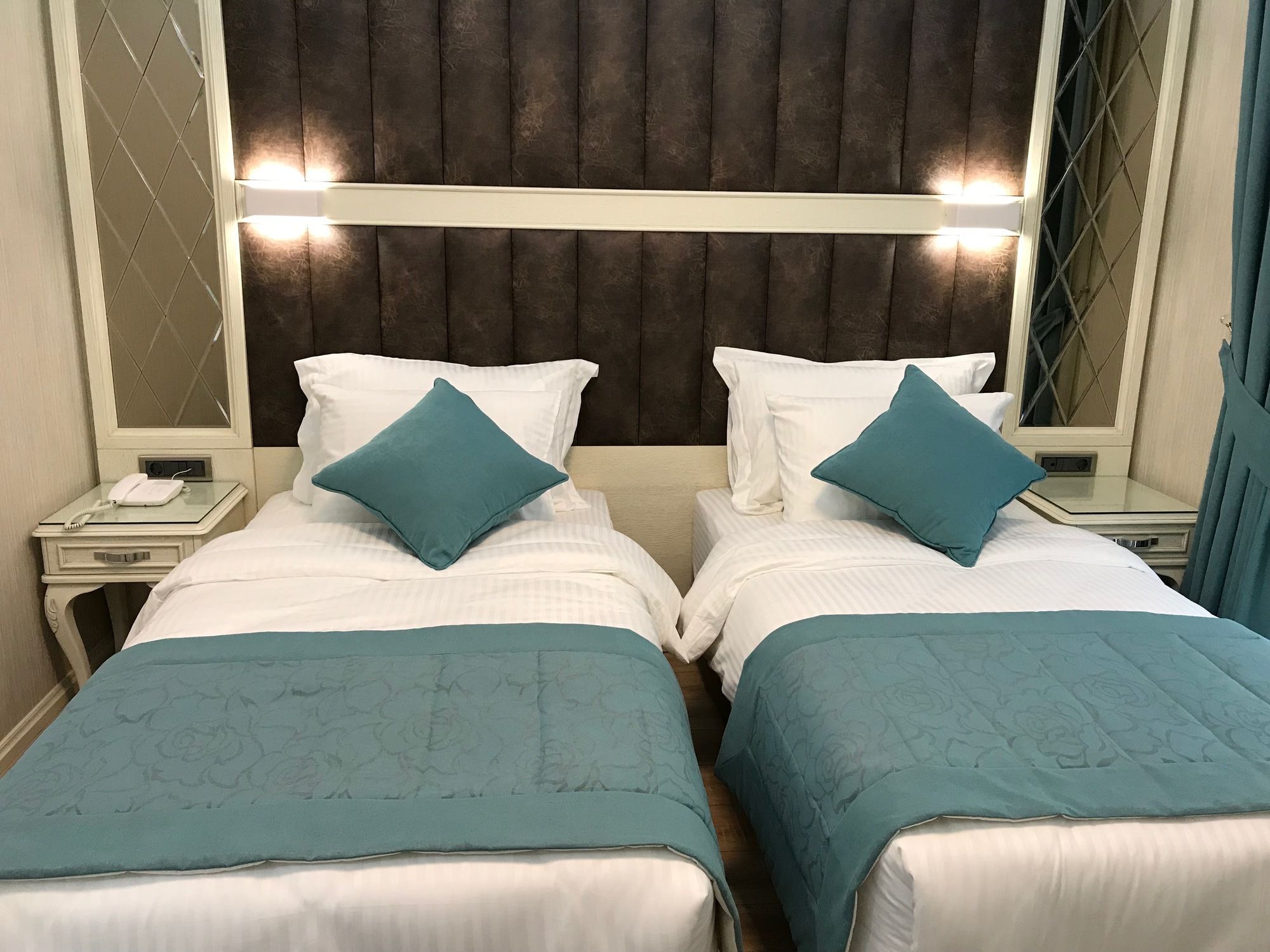 Novelty Hotel Istanbul Luaran gambar