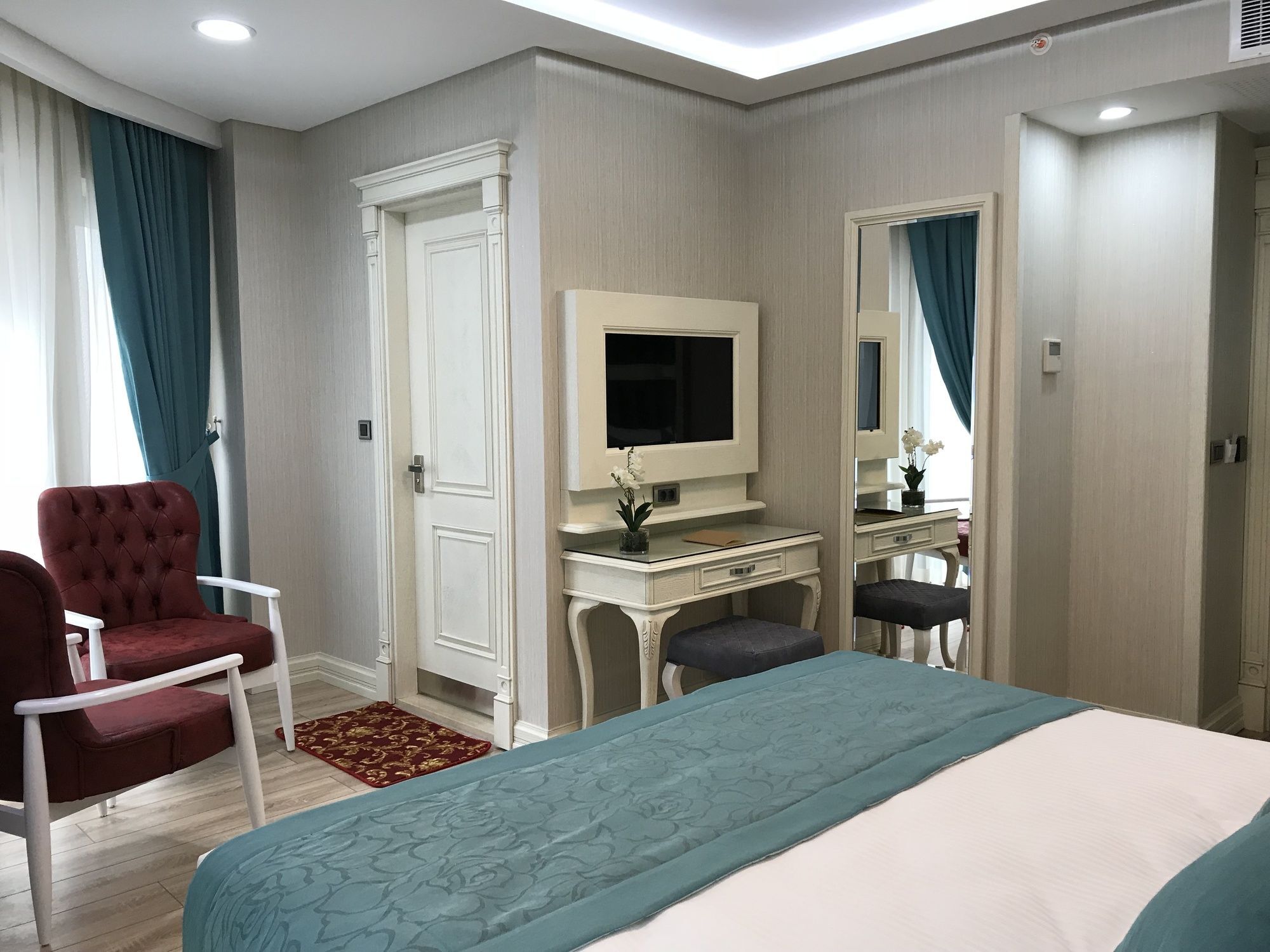 Novelty Hotel Istanbul Luaran gambar