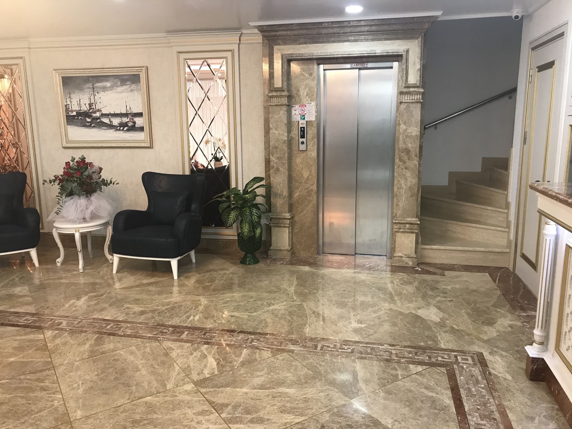 Novelty Hotel Istanbul Luaran gambar